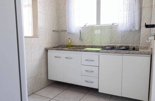 Itarare Apartment | Ótimo apartamento a 200m do mar com WiFi