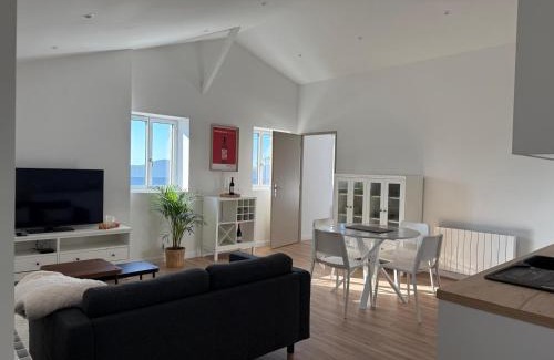 Sauveterre-De-Guyenne Apartment | ô Vignes & Bastides " L'échappée Lapébie ", appartement cosy