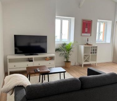 Sauveterre-De-Guyenne Apartment | ô Vignes & Bastides " L'échappée Lapébie ", appartement cosy