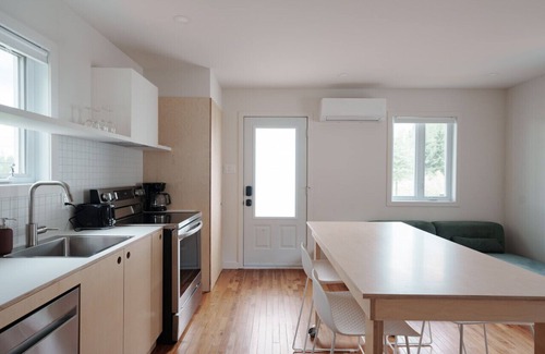 Shefford House | ÖST cottage in Shefford