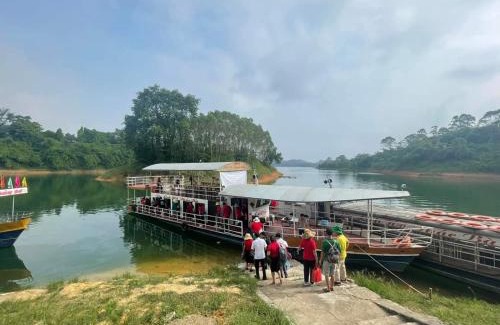 Ngoi Tu Bed & Breakfast | Đao Hoa resort