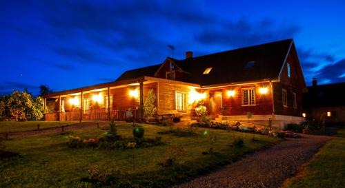 Mikeltornis House | Ēmužas