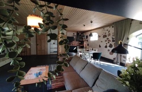 Zemgale House | Ģimenes "Akmens Māja"