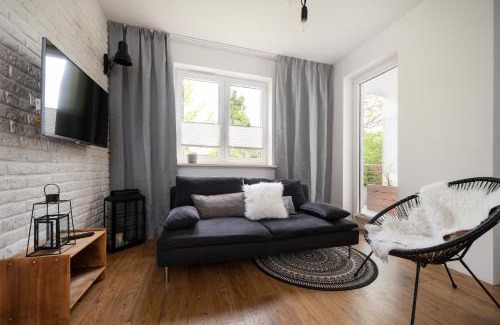 Lodz Apartment | Łódź Cozy Apartment - 43m2, Parking, Terrace & Workspace - by Rentujemy