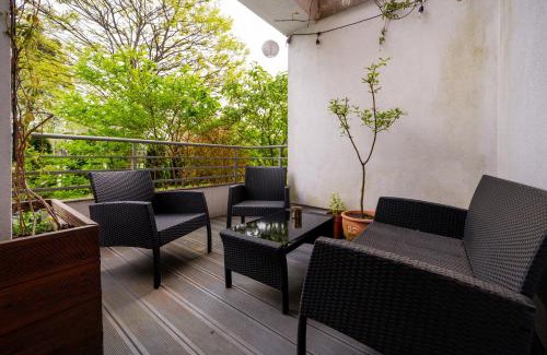 Lodz Apartment | Łódź Cozy Apartment - 43m2, Parking, Terrace & Workspace - by Rentujemy
