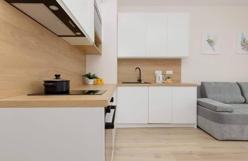 Wlochy Apartment | Łopuszańska 51A | Bright Apartment | Parking