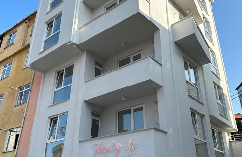 Trabzon Condo | şehir merkezi alışveriş merkezi hastane üniversite ve dolmuşa yakın sessiz sakin