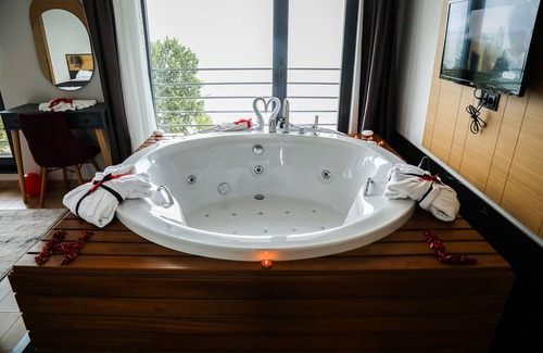 Surmene Hotel | Şehrar Suit Hotel