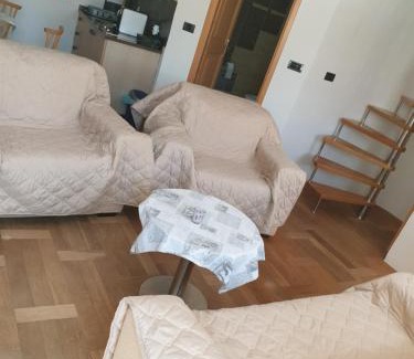 Brda Apartment | Šmartno Apartmaji Sobe Joško