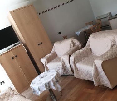 Brda Apartment | Šmartno Apartmaji Sobe Joško