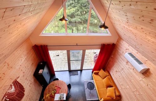 Parchowo House | Żywiołowo - domki w stylu stodoły z placem zabaw i stawem - OGIEŃ