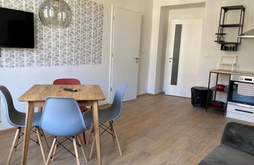 Prague 3 Apartment | Žižkov tower suites