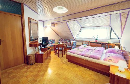 Crnomelj Hotel | Župančičev hram
