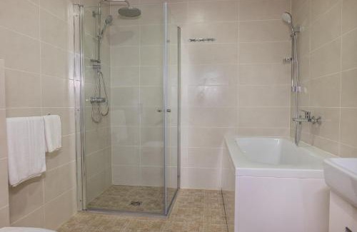 Siauliai Hotel | Žvejų užeiga