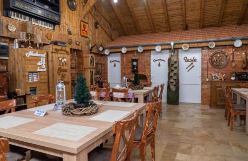 Vulcan House | ȘURA LU' PĂTRU