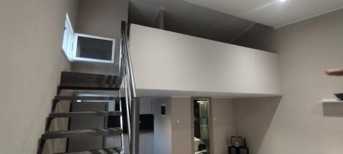 Karlovassi House | Αγρόκτημα χούχουλας