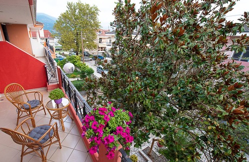Ioannina Town Centre House | Ανακαινισμένη vintage μεζονέτα δίπλα στη λίμνη, κοντά στα δημοφιλή αξιοθέατα!