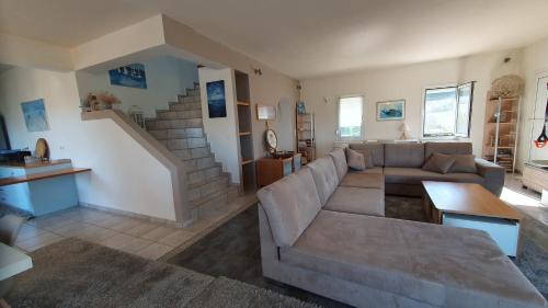 Agios Emilianos House | Βίλα με Υπέροχη Θέα Porto Cheli Villa Luxury Kounoupisea