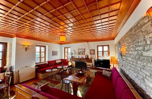 Vitsa Villa | Βίτσα Πετρόκτιστο Αρχοντικό "Ιόλη" με θέα Ζαγόρι