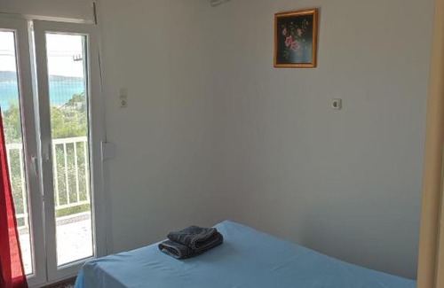 Nea Peramos House | Γαλαζια θεα