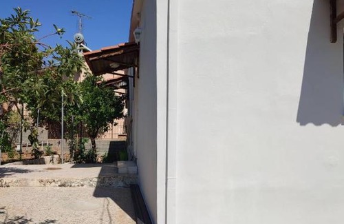 Nea Peramos House | Γαλαζια θεα