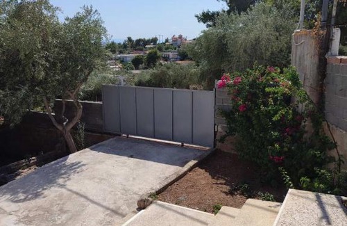 Nea Peramos House | Γαλαζια θεα