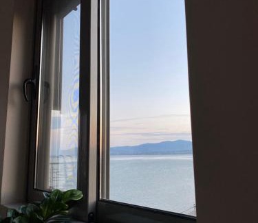 Lefkandi Apartment | Διαμερισμα μπροστά στη θάλασσα