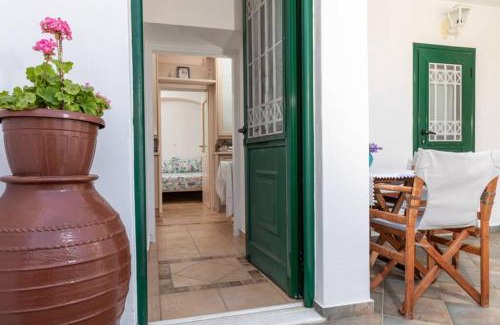 Koronos House | Δροσιά (Drosia)