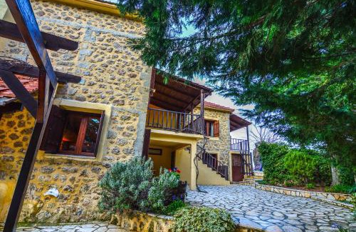 Ano Trikala House | Εν Αρχή - En Arhi