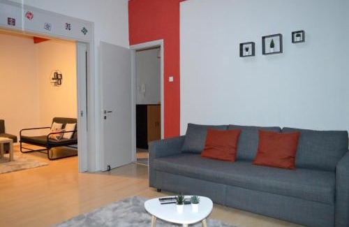 Kastoria Apartment | Ευρύχωρο διαμέρισμα στο κέντρο της πόλης