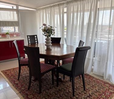 Ampelokipoi-Menemeni Apartment | Η Βεράντα