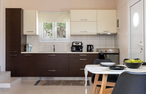 Kastri House | Θαλασσα και Σιωπη.