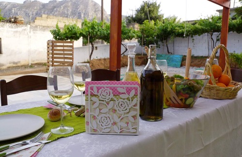 Gortyna Cottage | Κατασκευές παραδοσιακό πέτρινο σπίτι νότια Κρήτη.