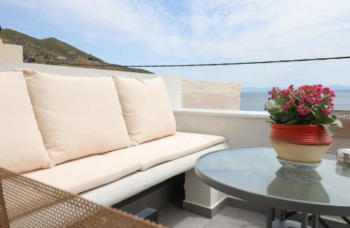 Limni House | Κοράλι, μεζονέτα στην παραλία Λίμνης