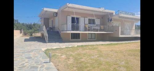 Komnina Apartment | Κτήμα Καρνέση