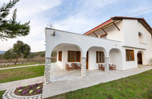 Trikala Villa | ΜΕΤΕORΑ- KALAMBAKA- TRIKALA-Villa Toscana