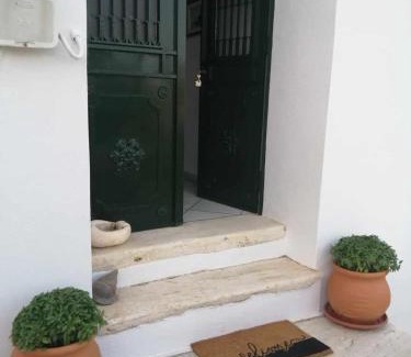 Aperathos Apartment | Με θέα το χωριό & το όρος Ζευς!