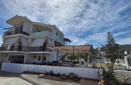 Istiaia-Aidipsos Apartment | Νέος Πύργος Family Home