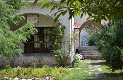 Theodoriana House | Ξενώνας Αλώνι-Guesthouse Aloni