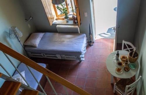 Methana House | Ξενώνας Αρσινόη- ΜΕΓΑΛΟΧΩΡΙ -ΜΈΘΑΝΑ