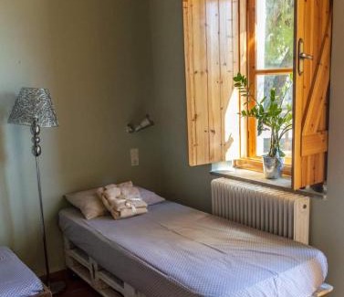 Methana House | Ξενώνας Αρσινόη- ΜΕΓΑΛΟΧΩΡΙ -ΜΈΘΑΝΑ