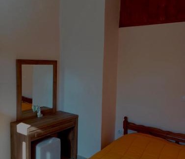 Chrysovitsi House | Ξενώνας με Θέα τα Έλατα