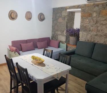 Varos Apartment | Ρίζες - Rizes