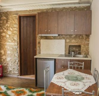 Poroi Apartment | Το Πετρόχτιστο