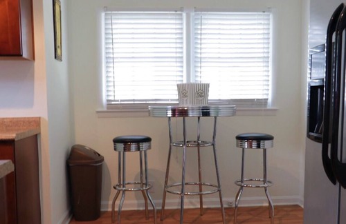 North Decatur House | ϟ Ace Location| Artsy Area| Atlanta Time #RiseUp