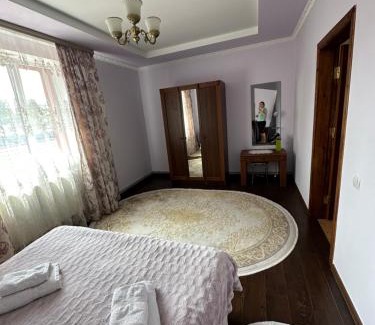 Yaremche Apartment | Апартаменти в Берізці!