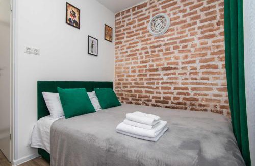 Podil Apartment | Апартаменти MYFREEDOM поруч із метро Тараса Шевченка