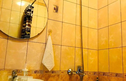 Municipal Okrug 65 Apartment | Апартаменты на Яхтенной 1 корпус 1