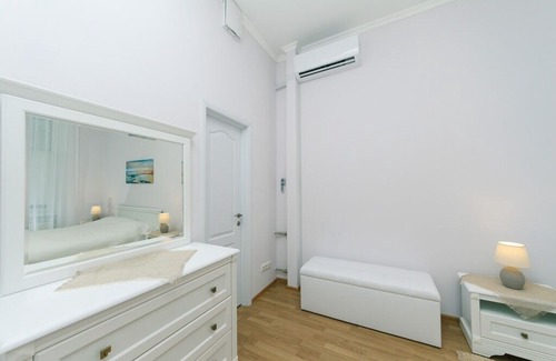 Kyiv Apartment | Белая in Kyiv