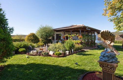 Maryan Villa | Висок клас къща за гости Кътче от Рая с басейн, джакузи и спа